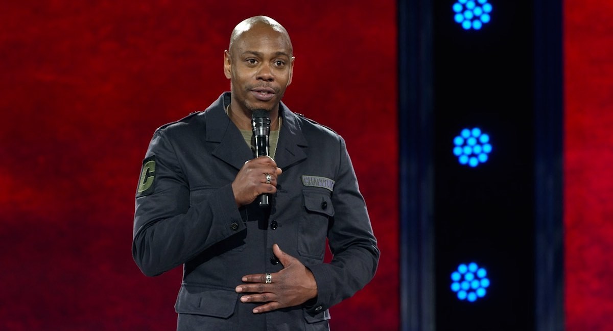 Tampilan Dave Chappelle dalam The Age of Spin, stand-up comedy spesialnya